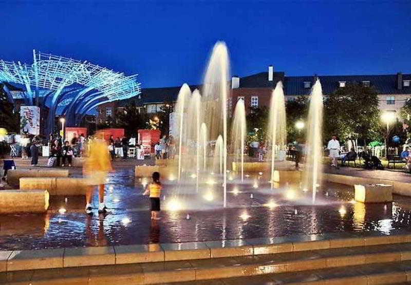 Courtyard Dallas Addison Midway Екстериор снимка